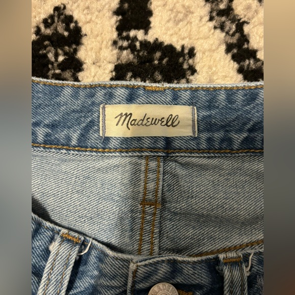 Madewell High Rise Mom Jean Shorts - Picture 2 of 2